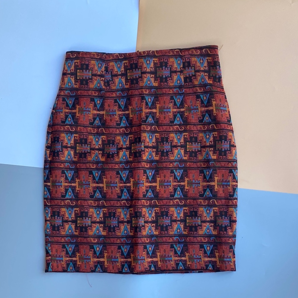 The Limited Geometric Pencil Skirt